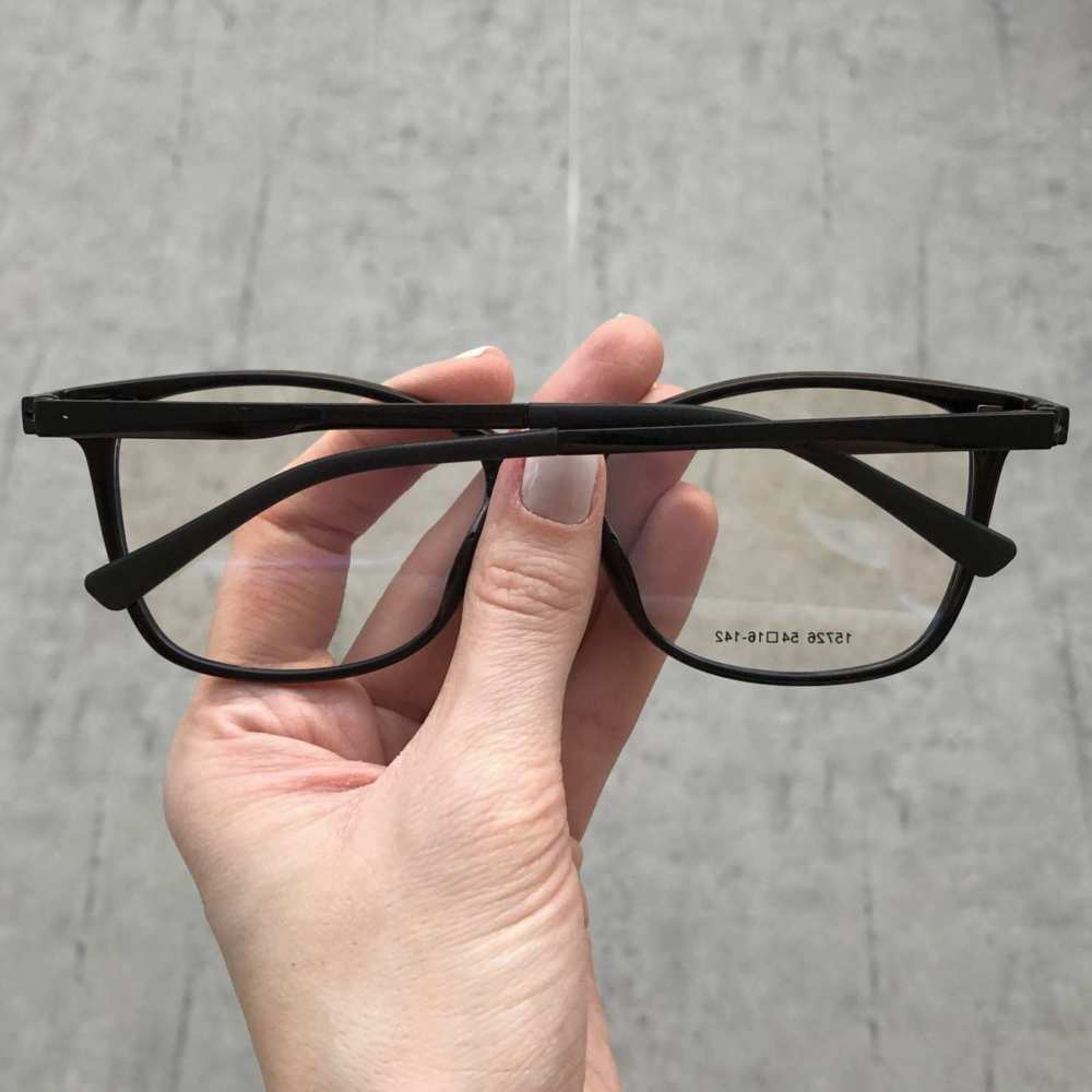 oticagriss oculos clip on retangular 168 preto 2