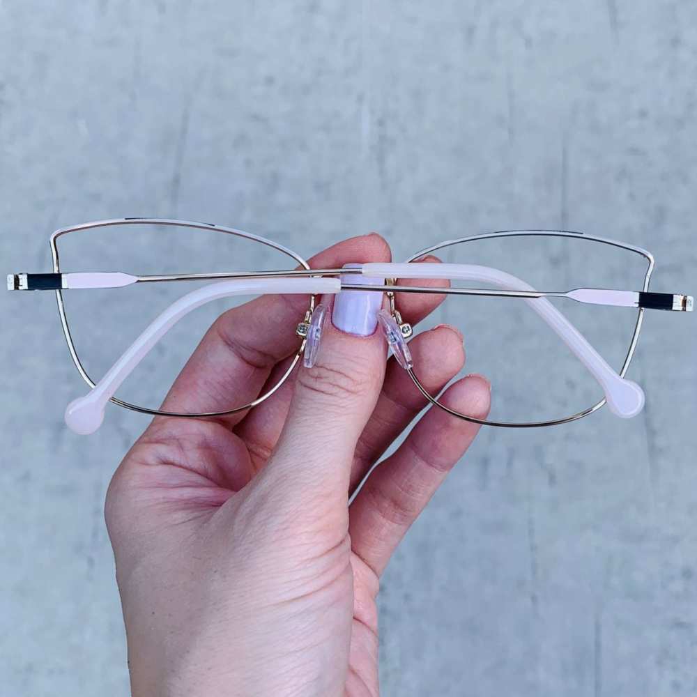 oticagriss oculos de grau quadrado dourado com rosa 194 1 oticagriss oculos de grau quadrado dourado com rosa 194 1