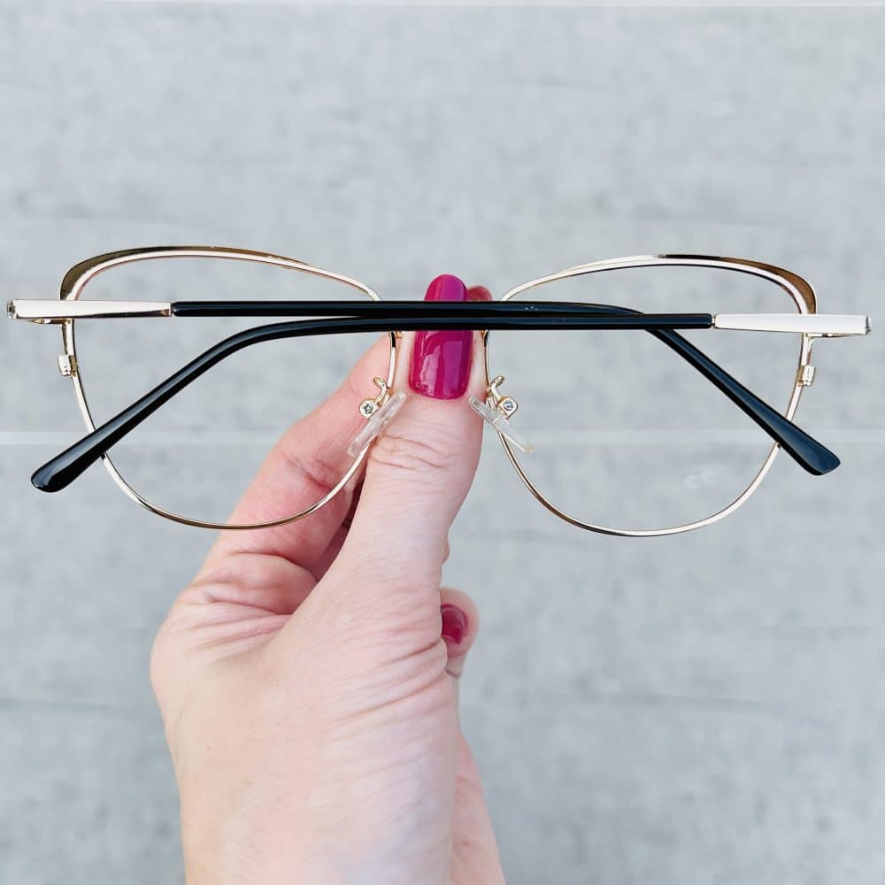 oticagriss oculos de grau gatinho dourado com preto 256 1 oticagriss oculos de grau gatinho dourado com preto 256 1