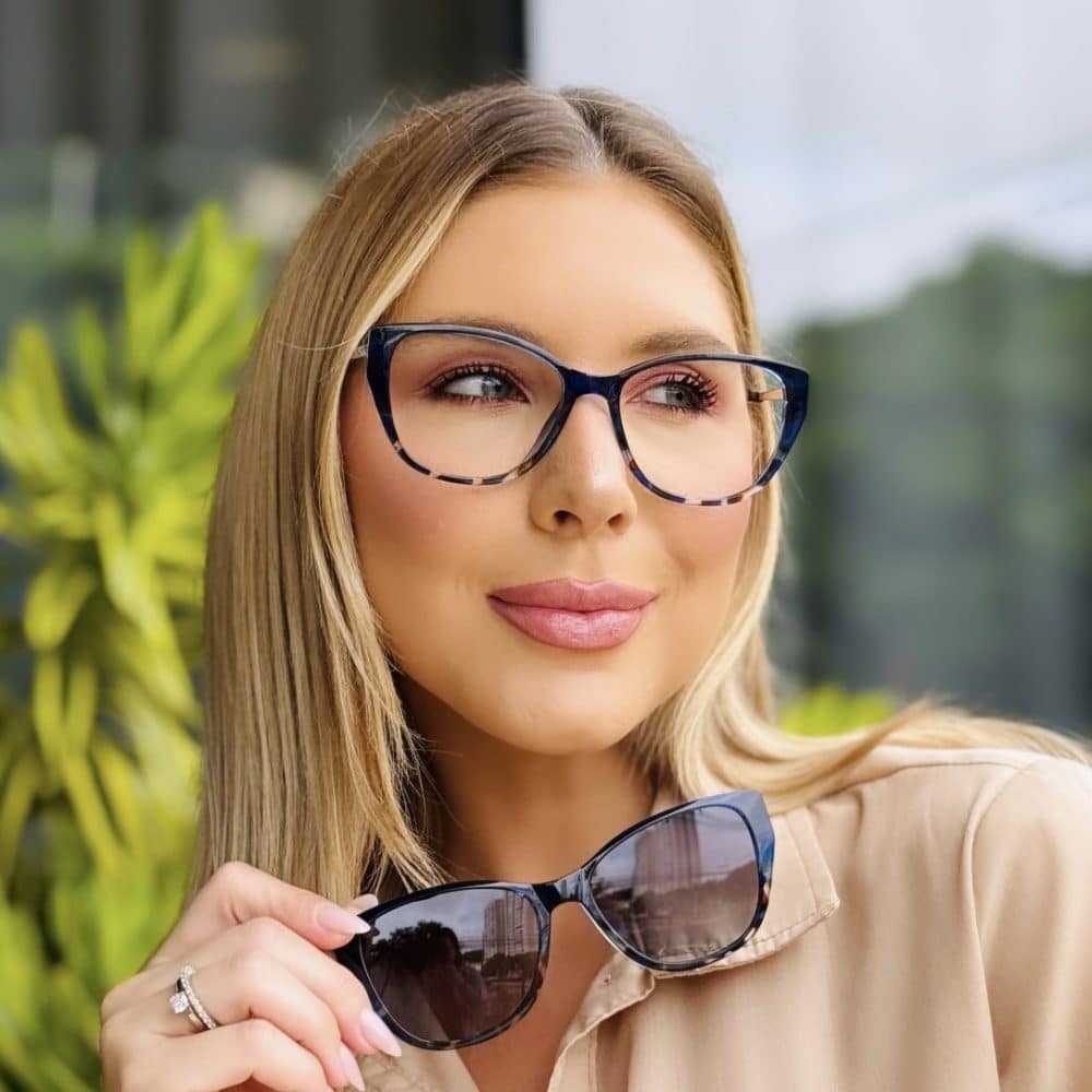 oticagriss oculos feminino 2 em 1 clip on gatinho azul 417 oticagriss oculos feminino 2 em 1 clip on gatinho azul 417