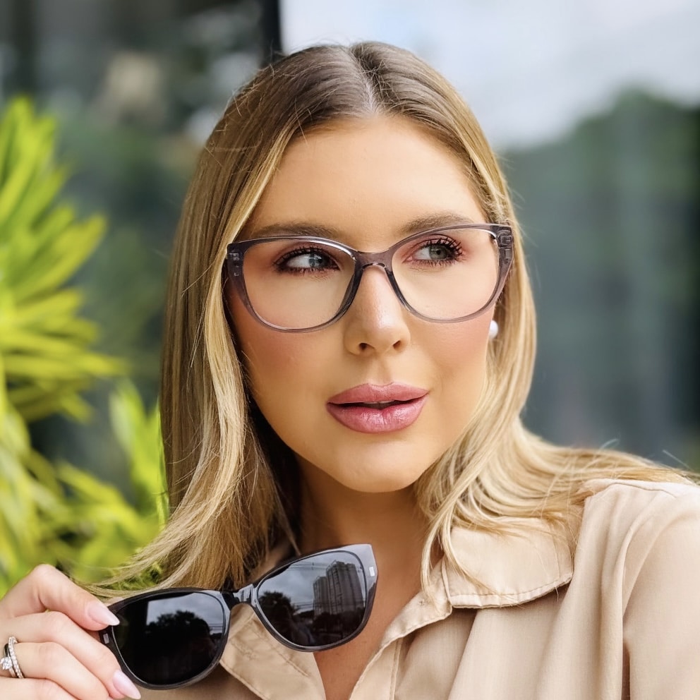 oticagriss oculos feminino 2 em 1 clip on gatinho cinza 417 oticagriss oculos feminino 2 em 1 clip on gatinho cinza 417