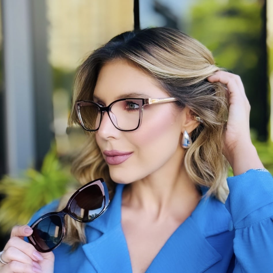 oticagriss oculos 2 em 1 clip on quadrado marrom transparente 421 2 oticagriss oculos 2 em 1 clip on quadrado marrom transparente 421 2